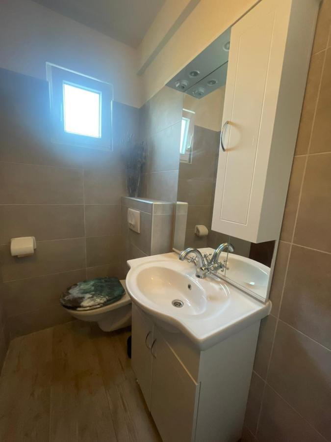 Studio Apartment Dona Trogir Exterior foto