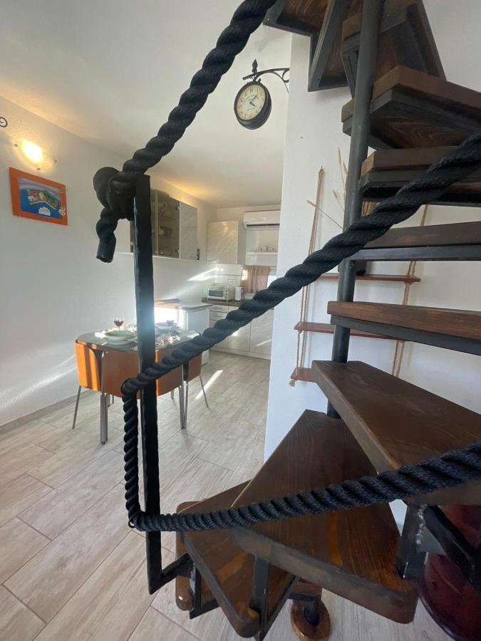 Studio Apartment Dona Trogir Exterior foto