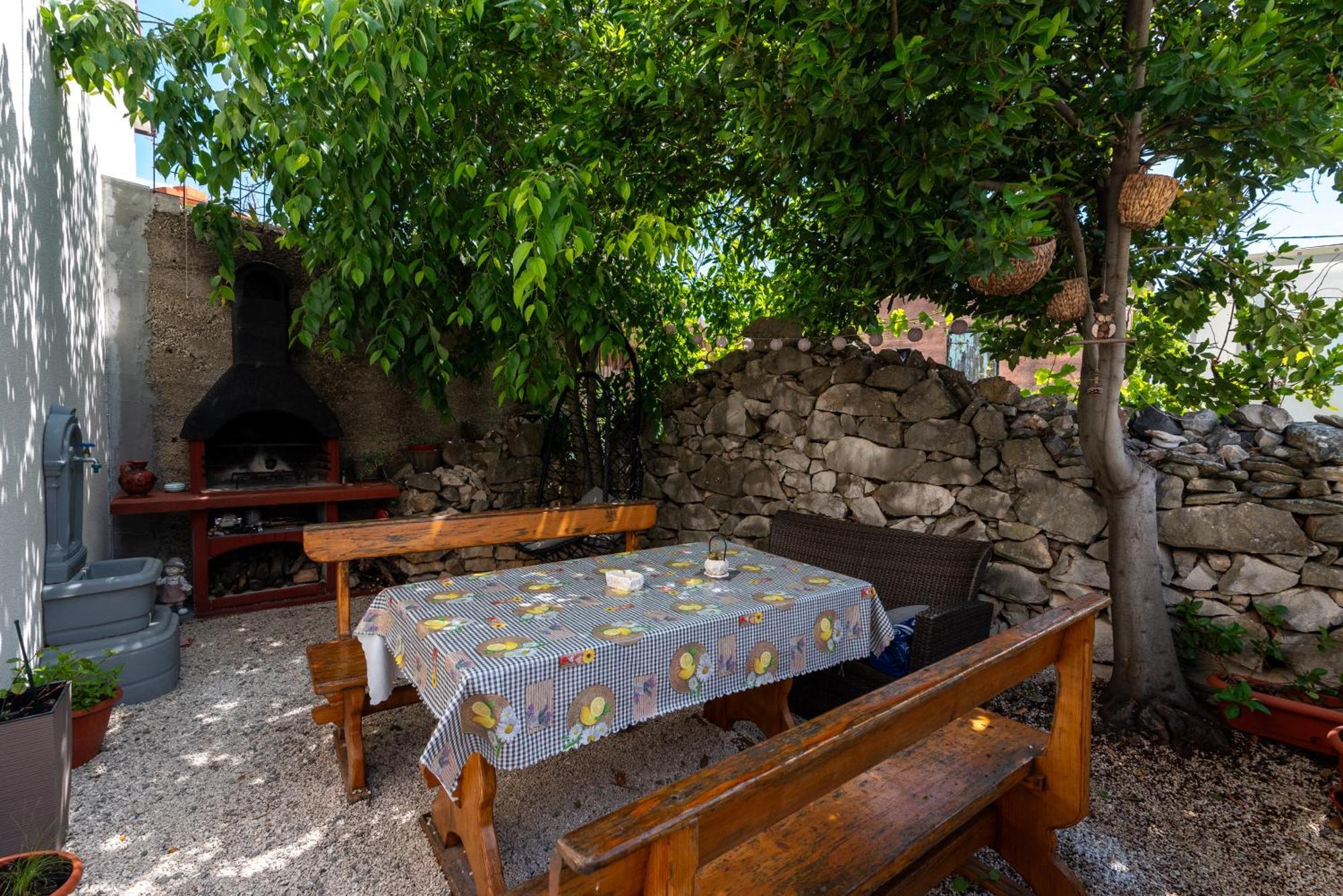 Studio Apartment Dona Trogir Exterior foto