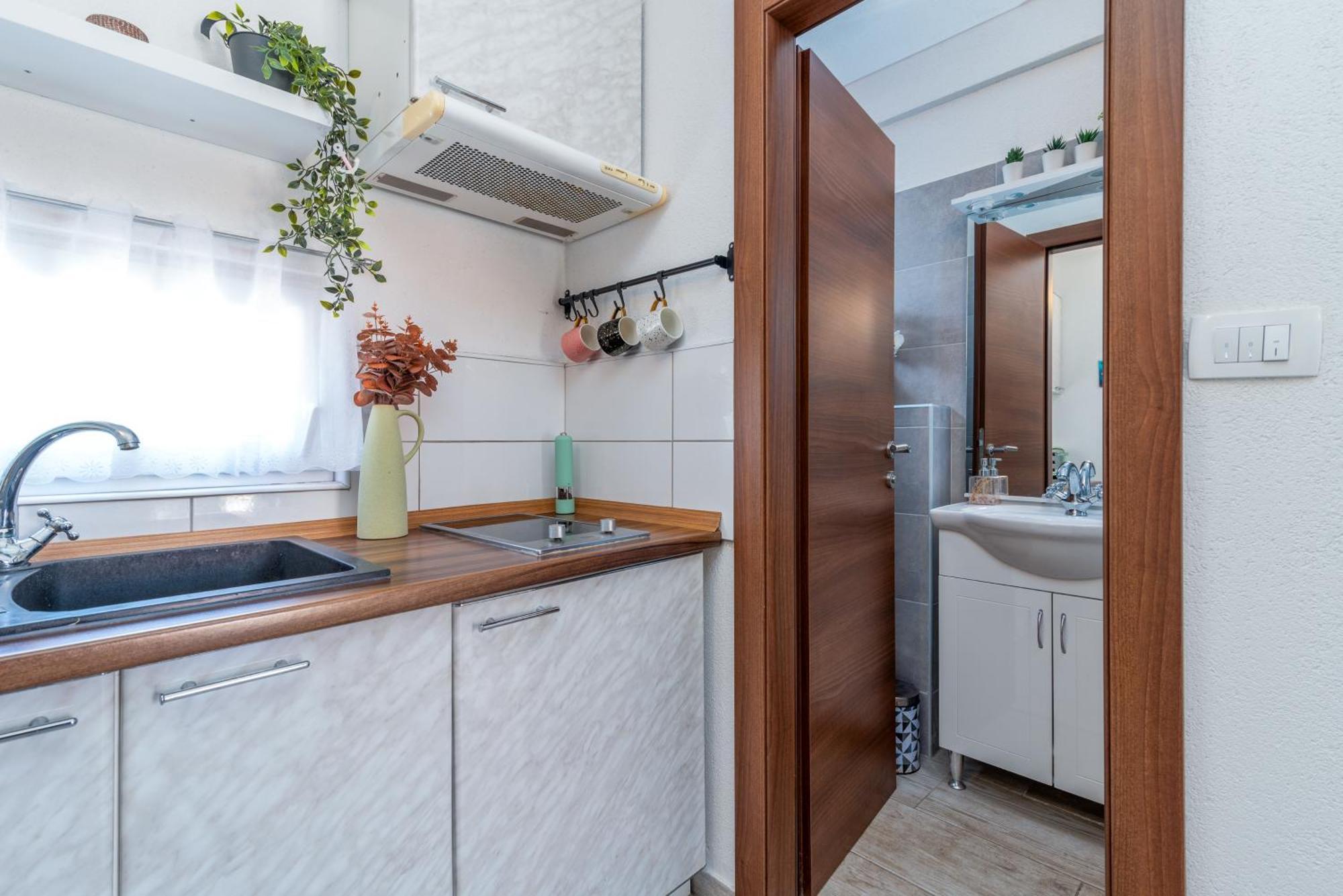 Studio Apartment Dona Trogir Exterior foto