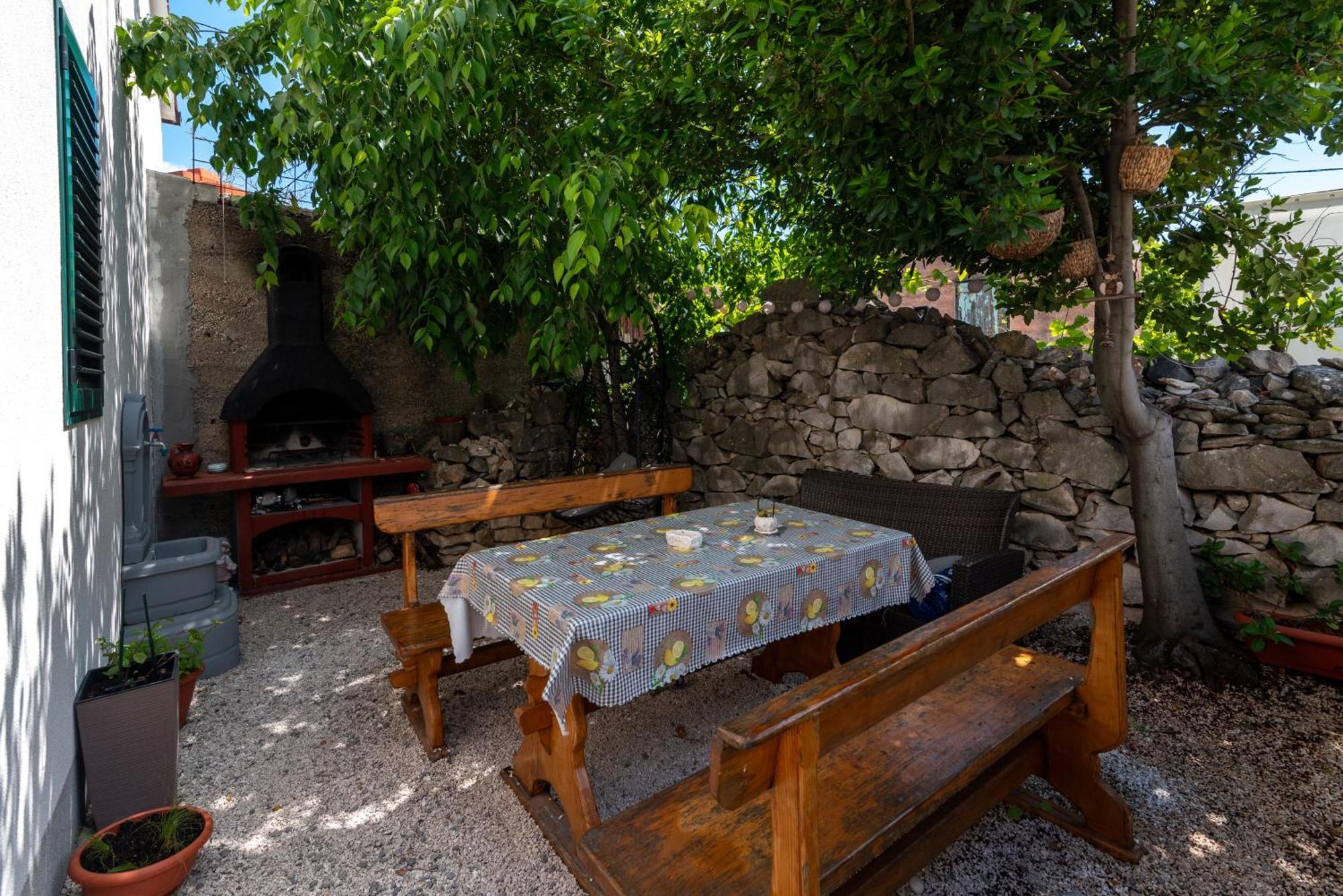 Studio Apartment Dona Trogir Exterior foto