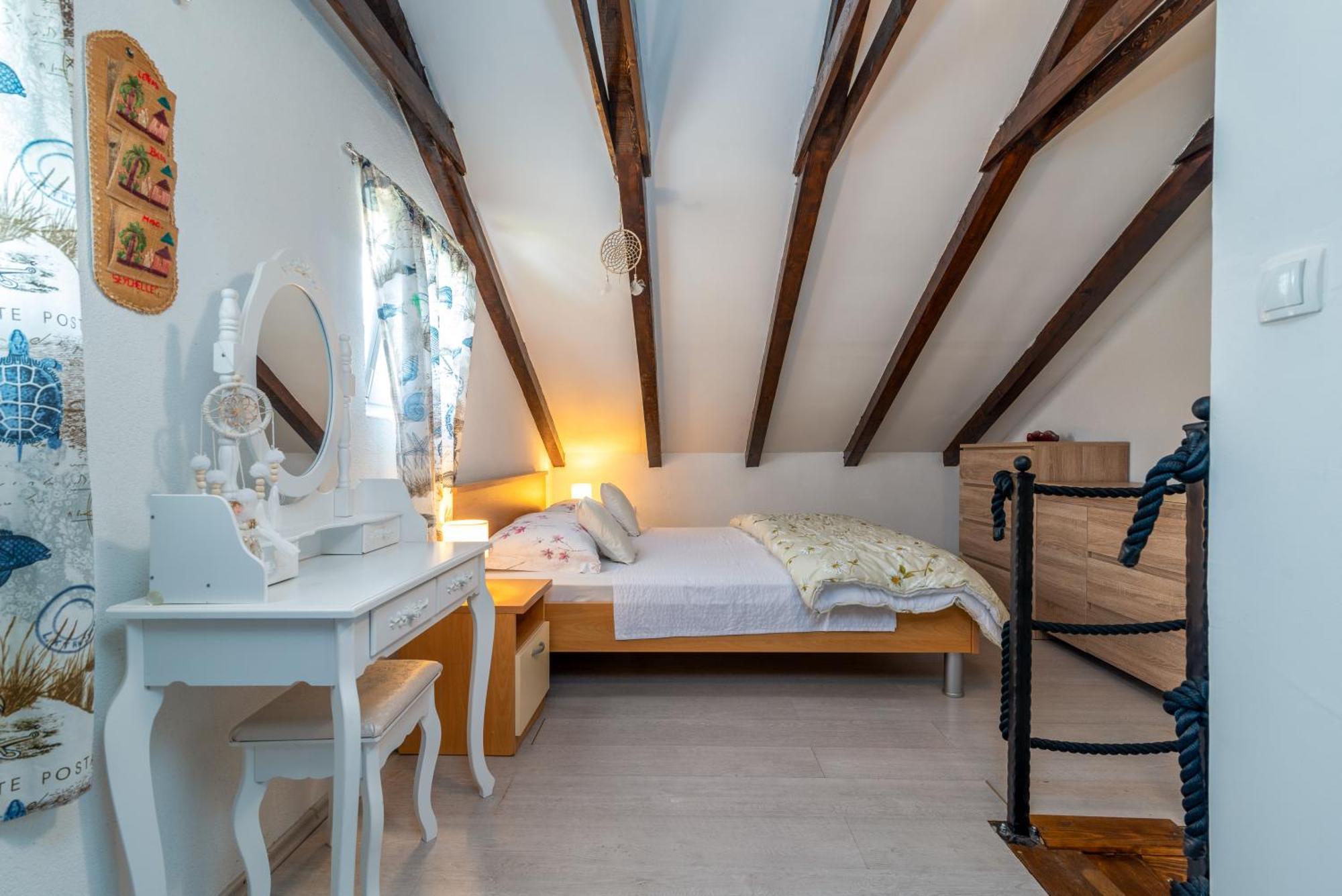 Studio Apartment Dona Trogir Exterior foto