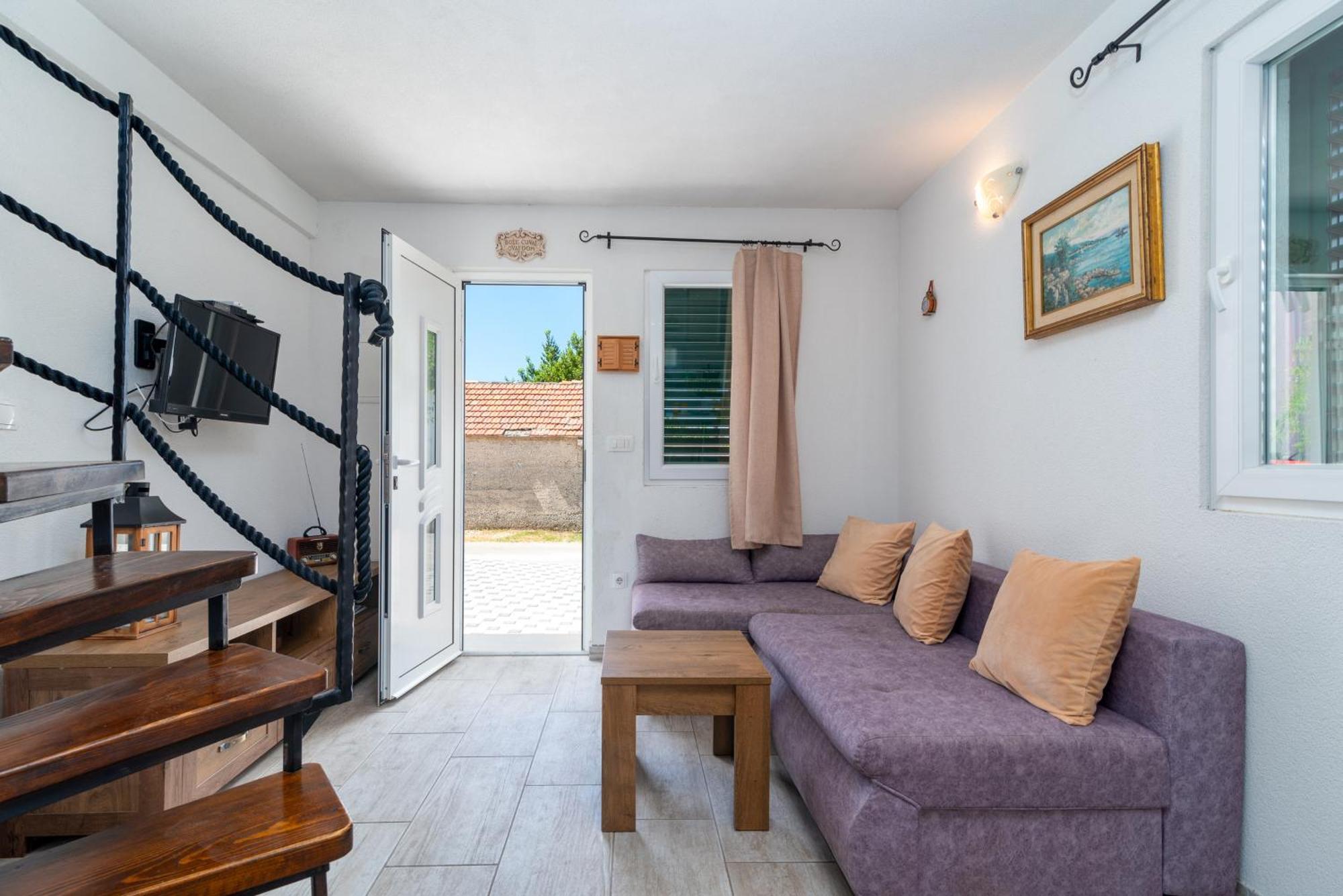 Studio Apartment Dona Trogir Exterior foto